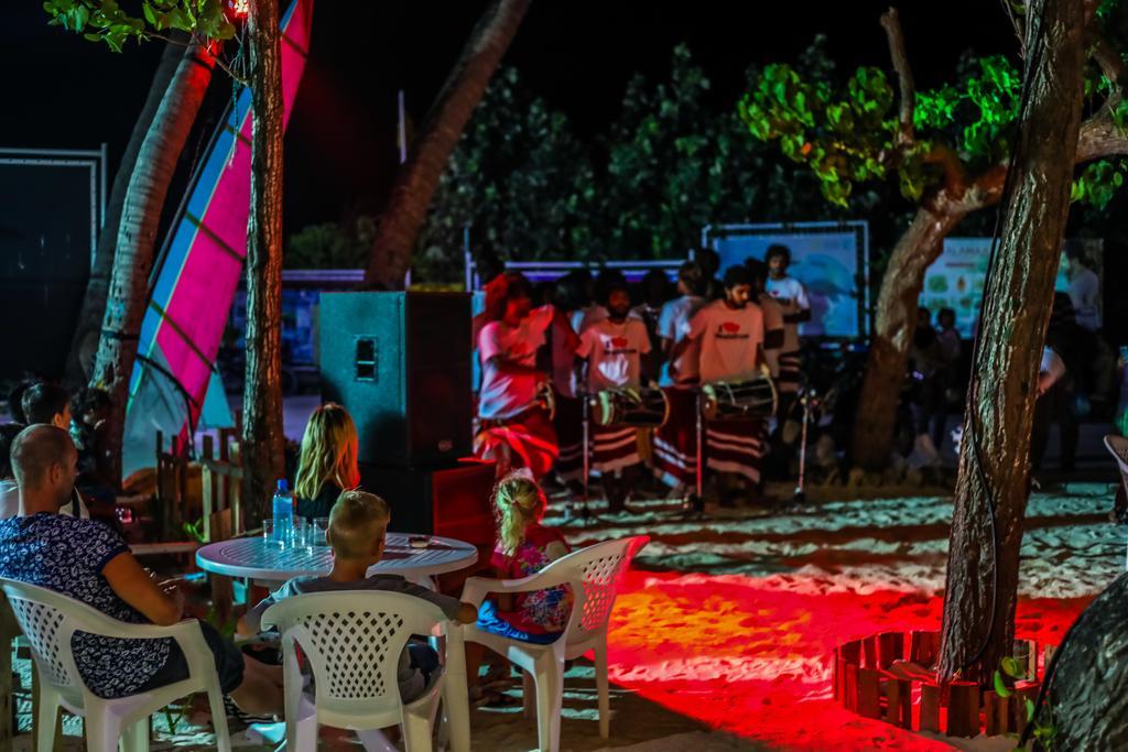 Salt Beach Hotel Maafushi Exterior photo