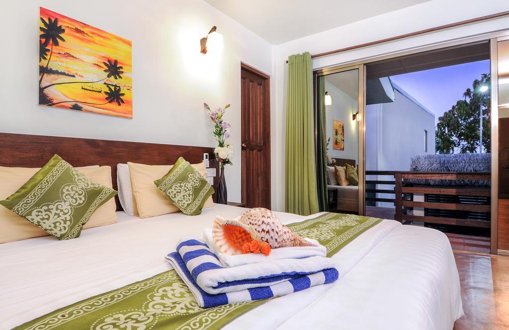 Salt Beach Hotel Maafushi Room photo