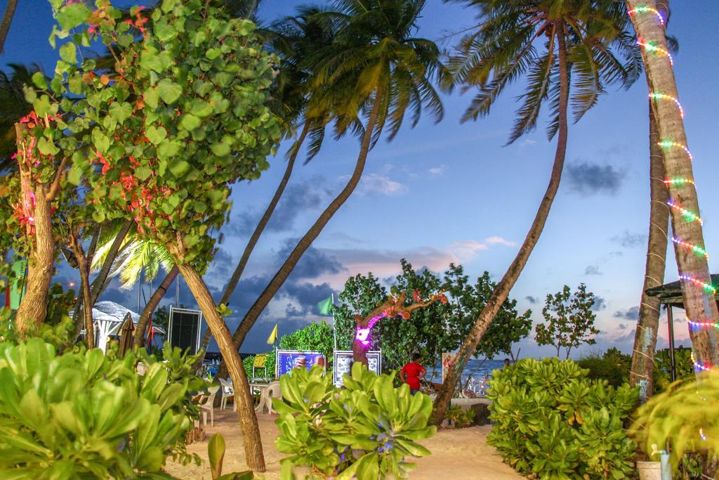 Salt Beach Hotel Maafushi Exterior photo