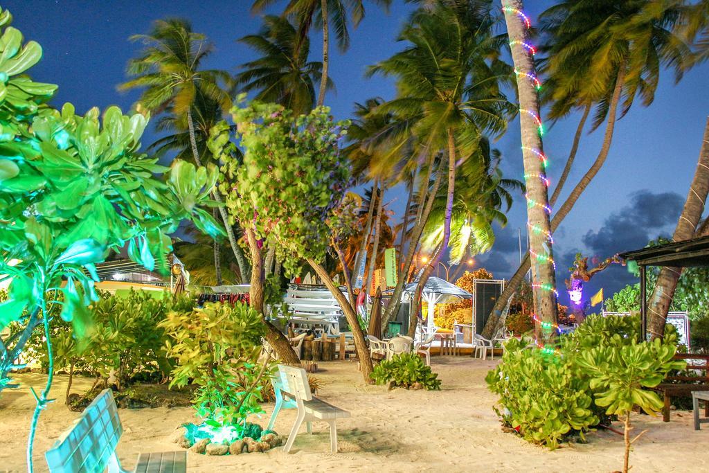 Salt Beach Hotel Maafushi Exterior photo